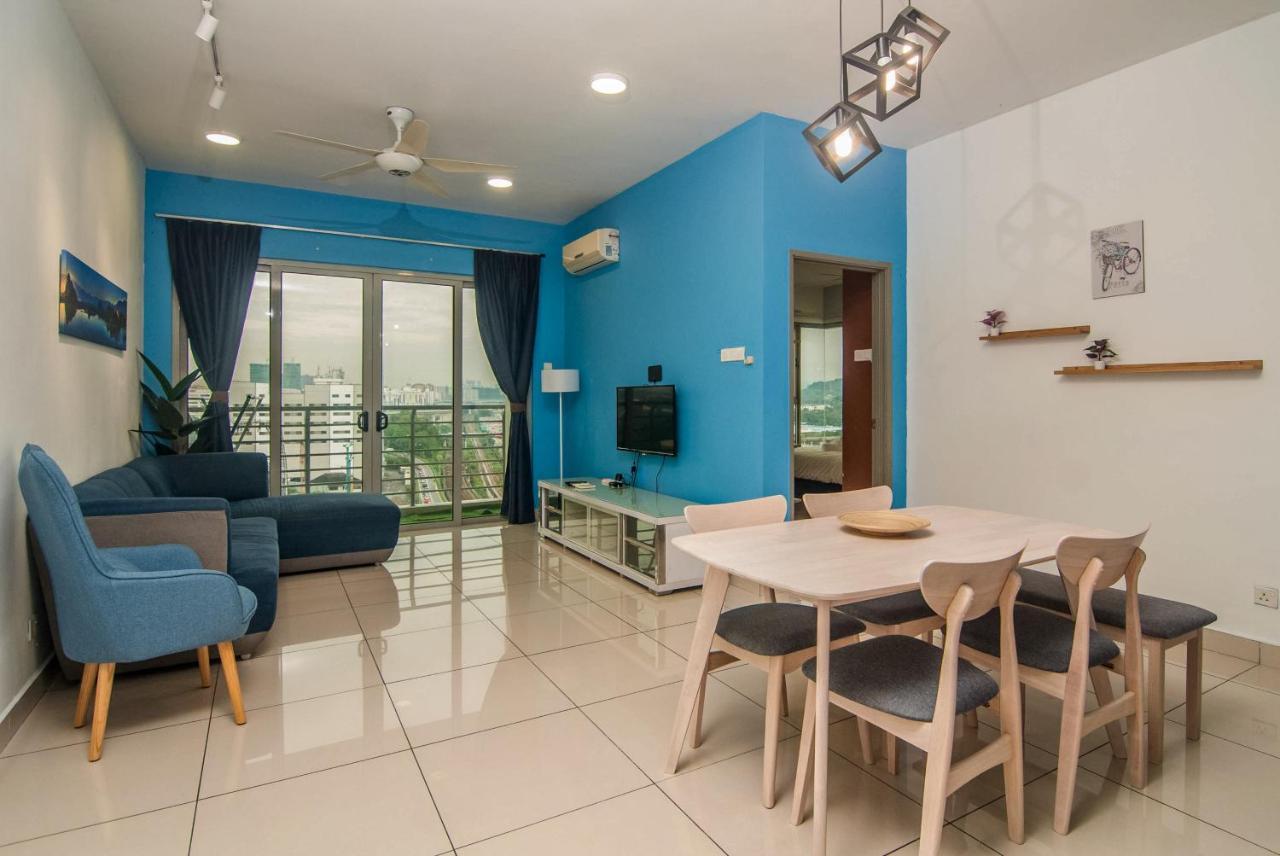 Flora Residence One South By Idealhub Seri Kembangan Exteriör bild